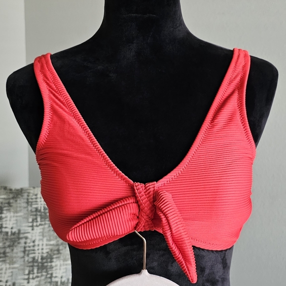 Ribbed swimsuit - Picture 6 of 9